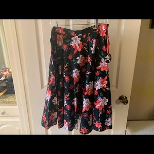 New with Tags - beautiful skirt